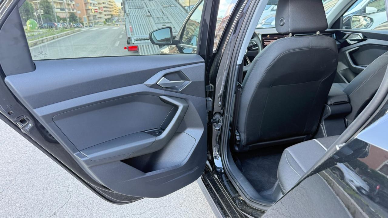 Audi A1 allstreet 30 TFSI S tronic Business LED NAVI PDC CLIMA AUTOAMTICO PDC COCKPIT CLIMA AUTOMATICO