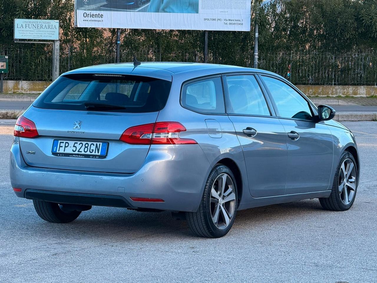 Peugeot 308 GARANZIA 12 MESI