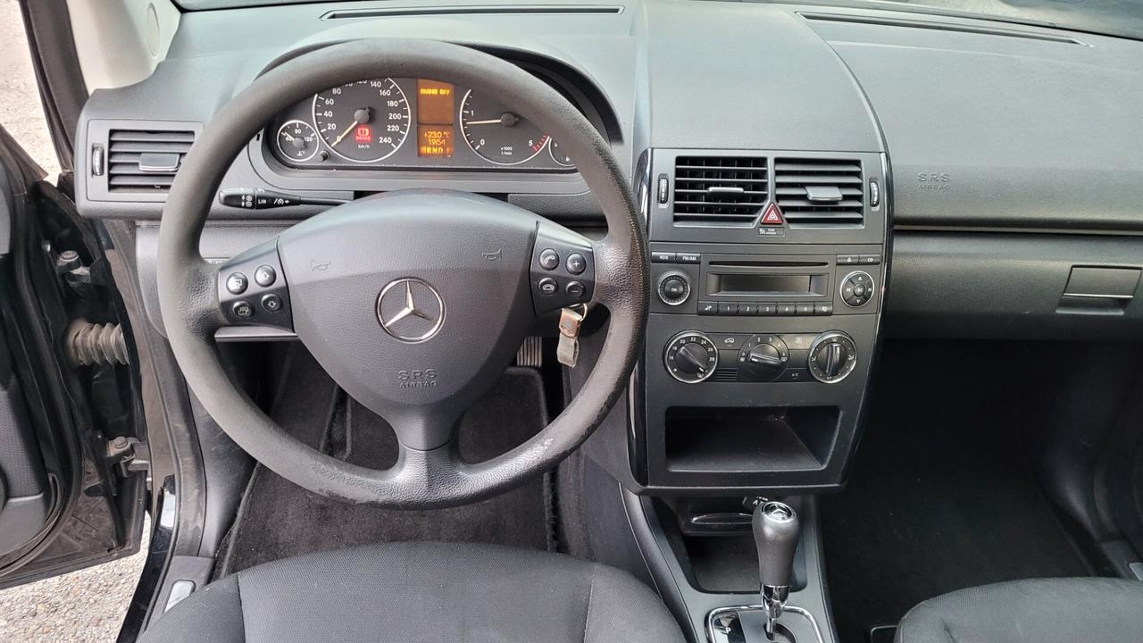 Mercedes-benz A 160 EURO 5 .. ADATTA AI NEOPATENTATI..