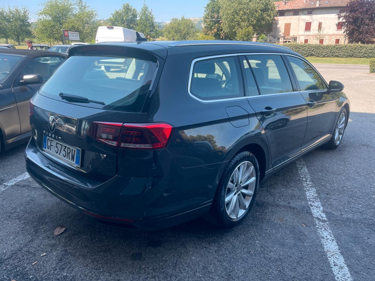 Volkswagen Passat Var. 2.0 TDI SCR EVO DSG Business PREZZO REALE