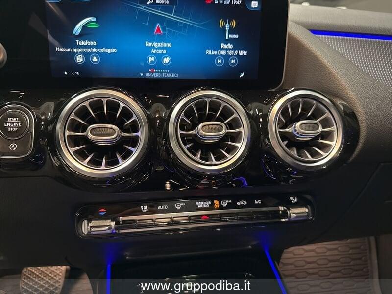 Mercedes-Benz Classe B - W247 2018 Diesel B 180 d Sport auto