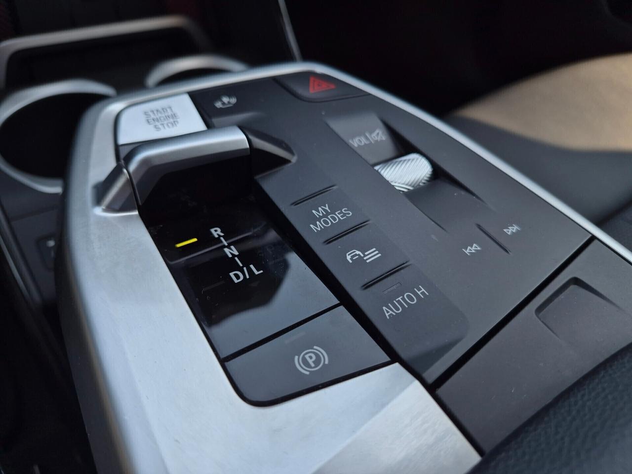 BMW X1 18D XLINE SDRIVE STEPTRONIC GANCIO PELLE APPLE CARPLAY / ANDROID AUTO E NAVI