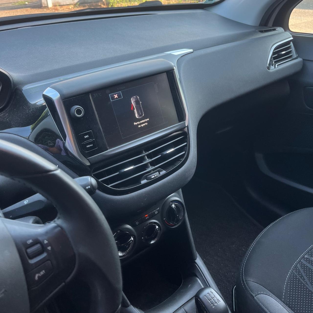 Peugeot 208 PureTech 82 5 porte Allure