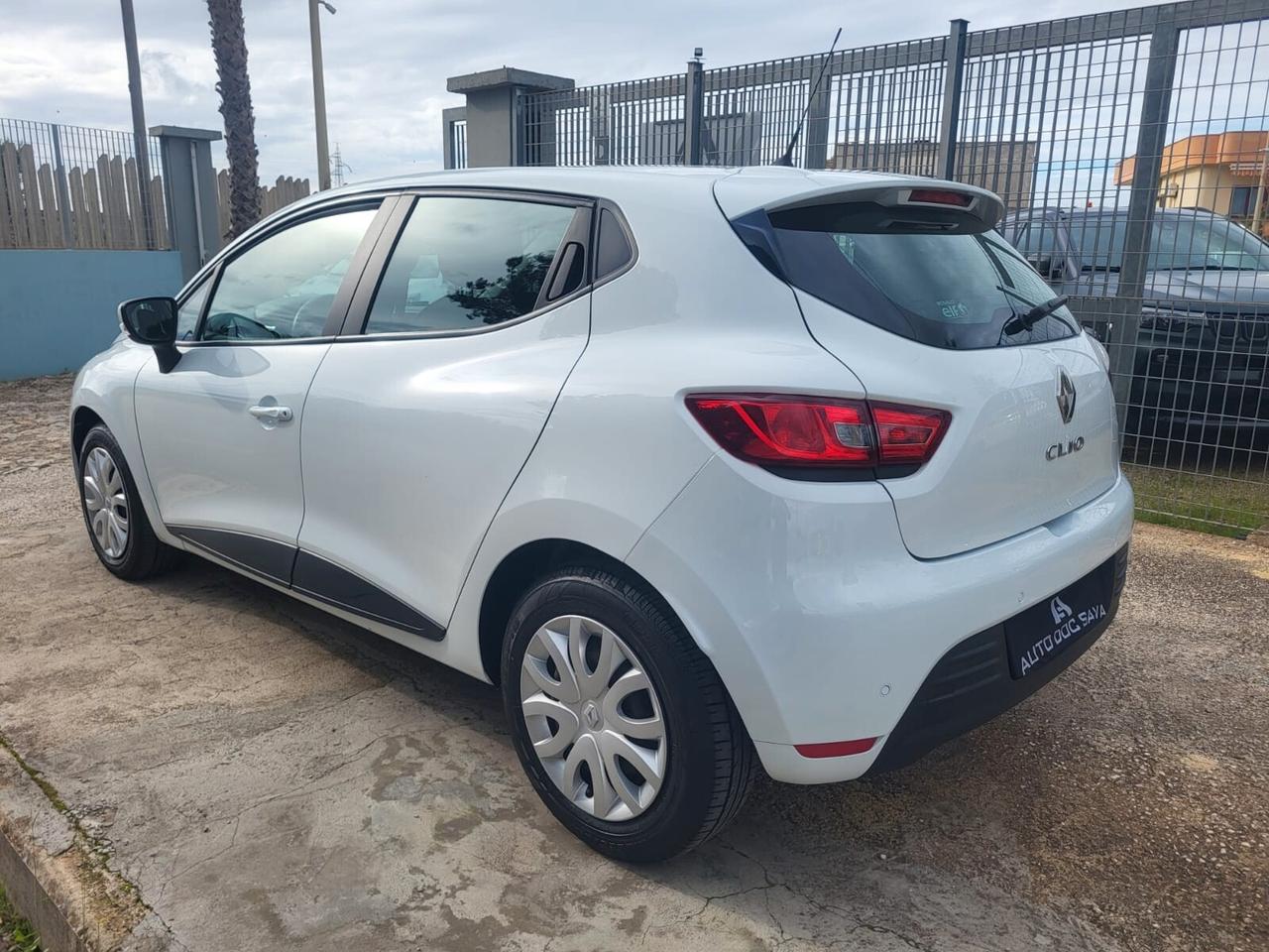 Renault Clio Dci 75 CV Life+Navy.....