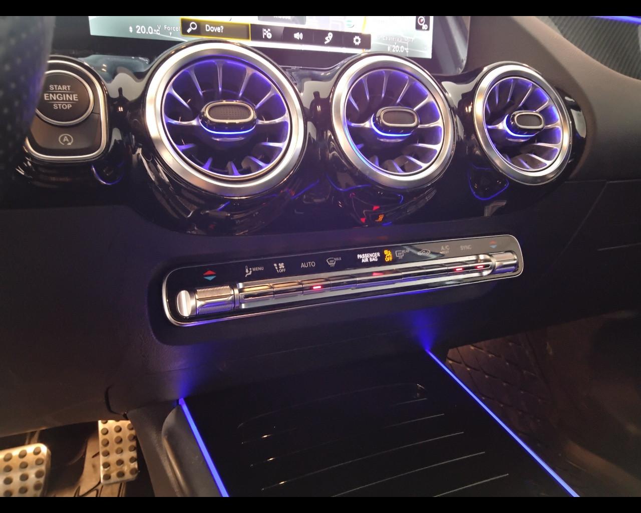 Mercedes-Benz GLA-H247 2020 - GLA 200 d Premium auto