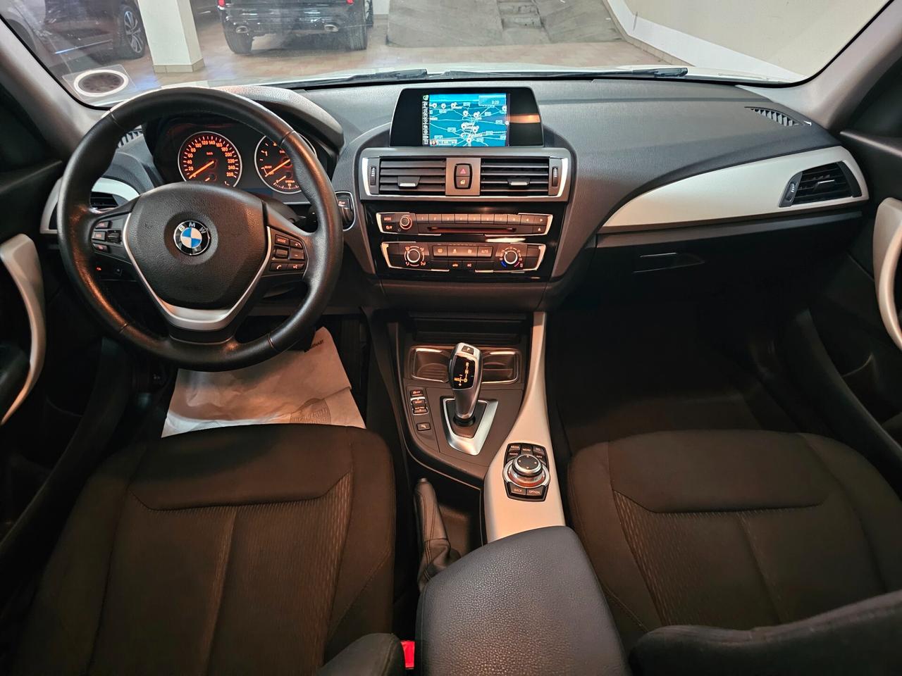 Bmw 116 116d 5p. Urban