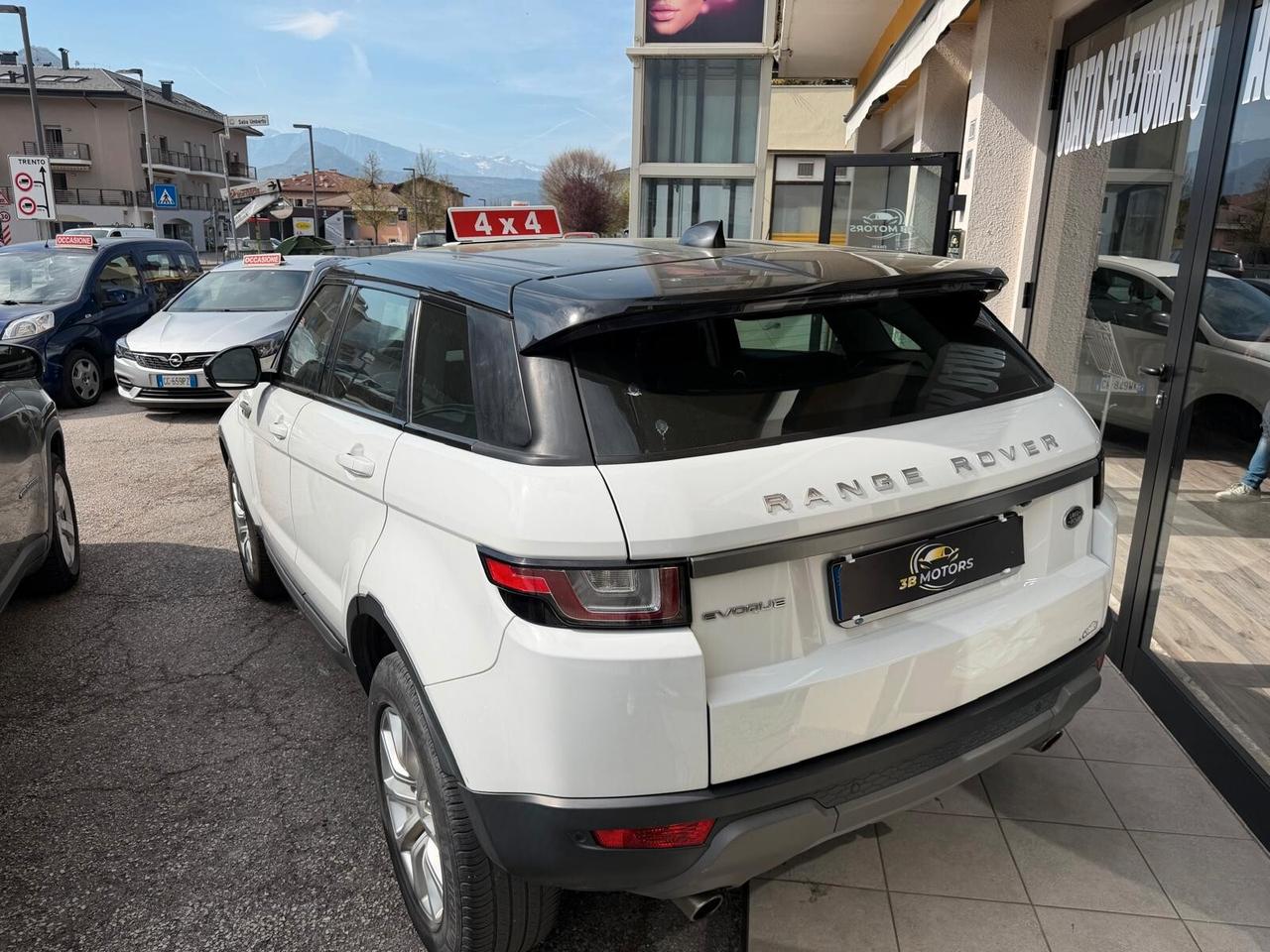 Land Rover Range Evoque 2.0 TD4 150 CV 5p. SE