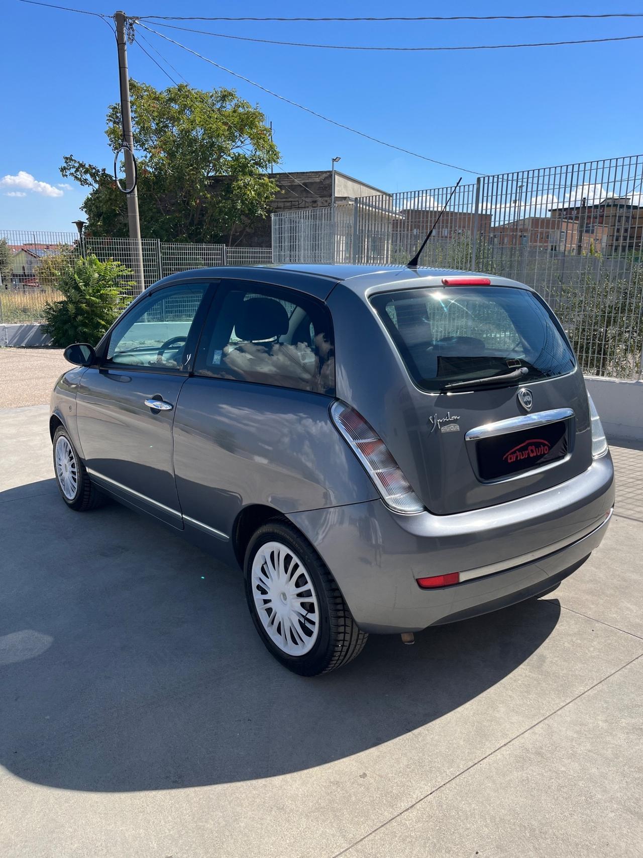 Lancia Ypsilon 1.2 Oro Giallo