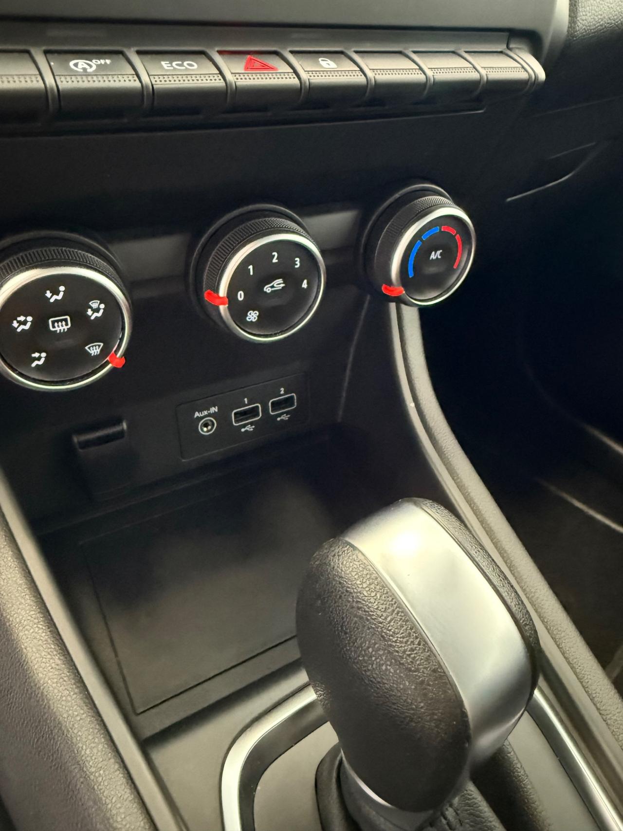 Renault Captur 1.5 DCI Intens115cv NAVI,FARI LED,BLUETOOTH,AZIENDALE RENAULT,KM CERTIFICATI,CAMBIO AUTOMATICO