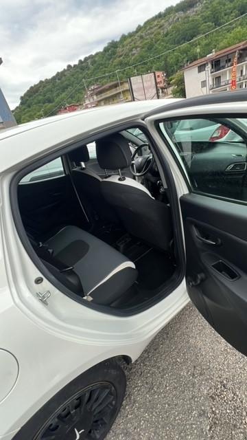 Lancia Ypsilon 1.2 69 CV 5 porte Elefantino