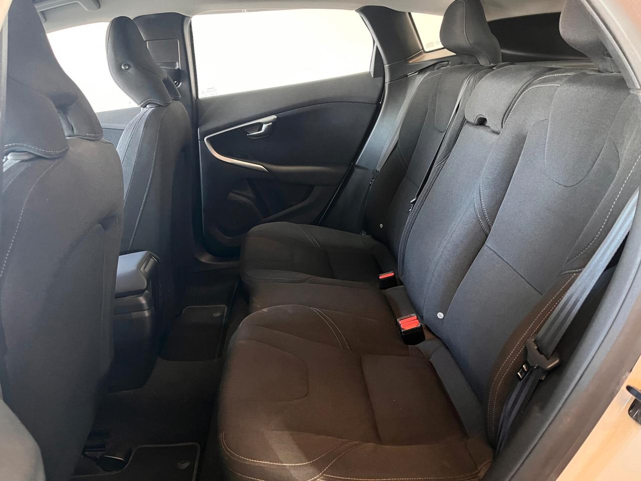 Volvo V40 D2 1.6 Momentum