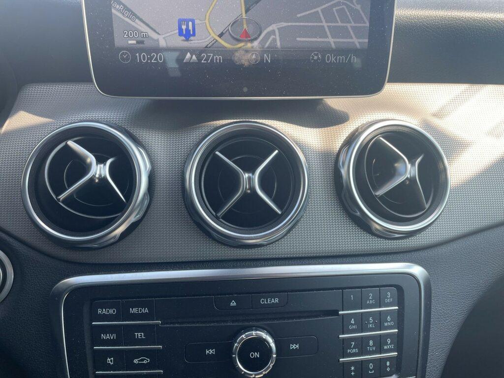 Mercedes GLA 200 200 D Sport 4Matic 7G-DCT