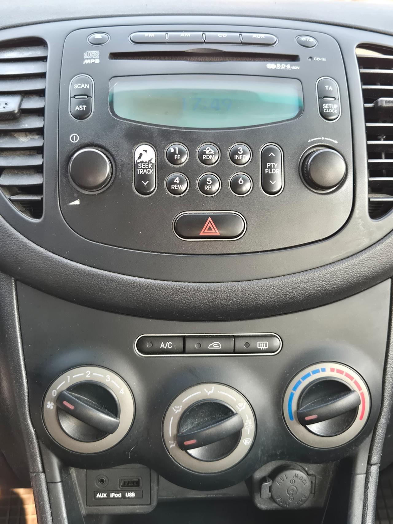 Hyundai i10 1.1 12V Sound Edition