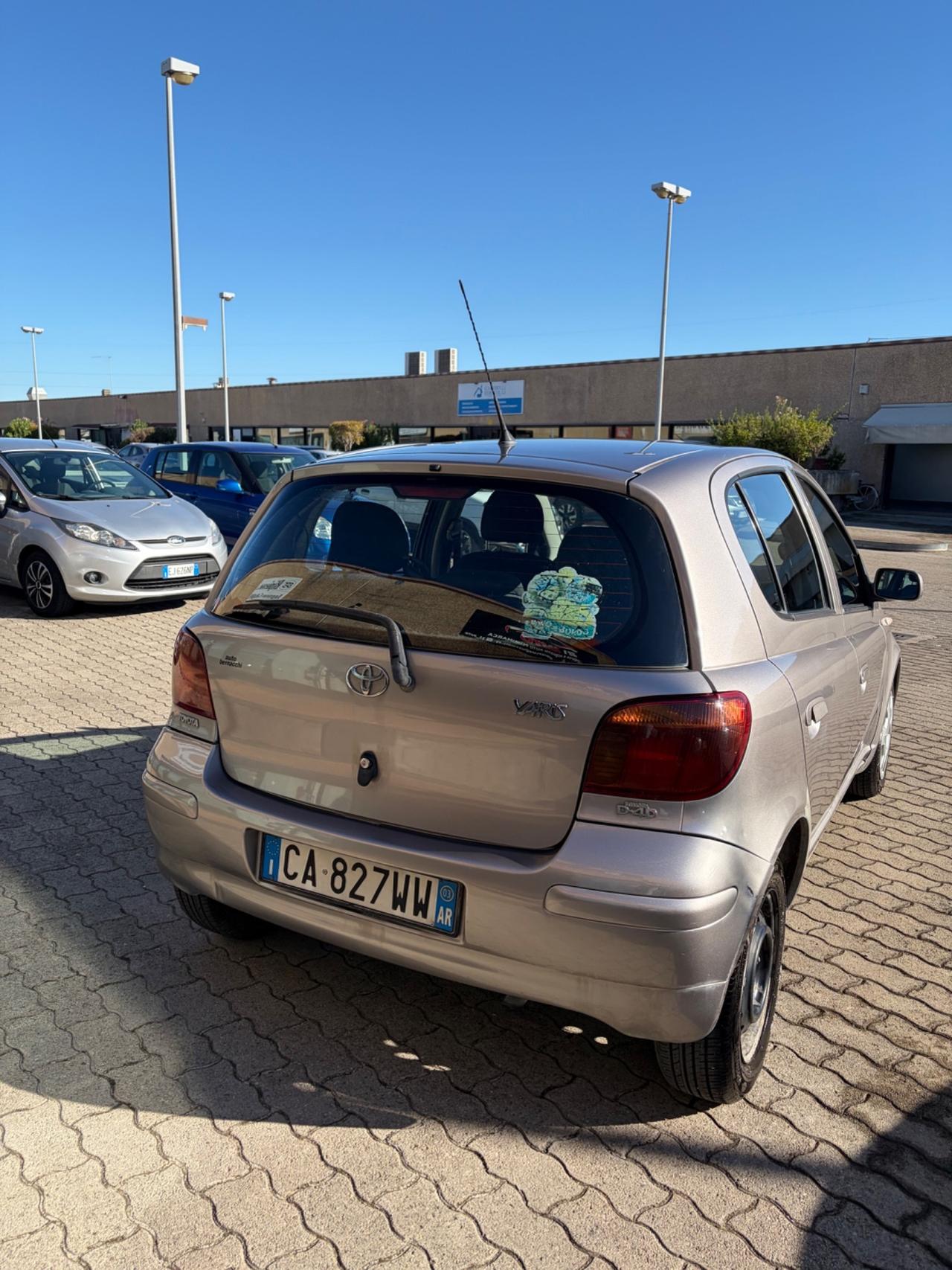 Toyota Yaris 1.4 tdi D-4D cat 5 porte Sol