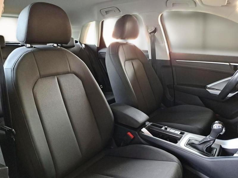 AUDI Q3 35 TDI S tronic Business Advanced
