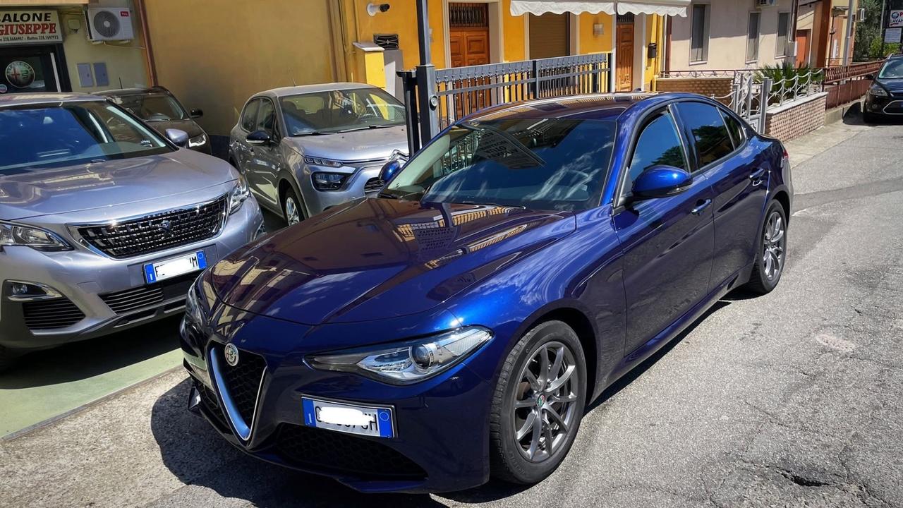 Alfa Romeo Giulia 2.2 Mjt AT8 Business - 2020