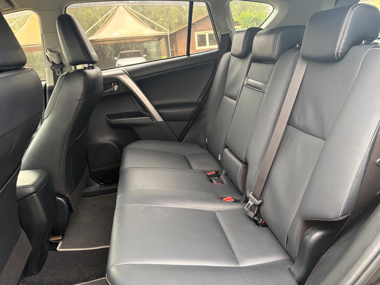 TOYOTA RAV4 2.5 HYBRID 2WD 72.000 KM ANNO 2017