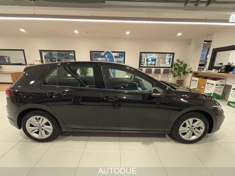 Volkswagen Golf VIII 2020 1.0 tsi evo Life 110cv