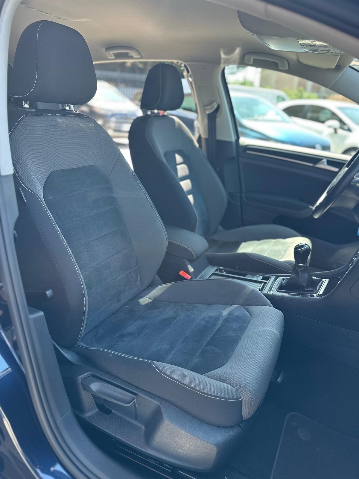 Volkswagen Golf Business 1.6 TDI 5p. Highline BlueMotion Technology