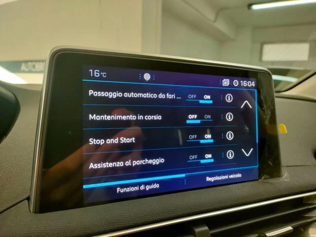 PEUGEOT 3008 BlueHDi 130 S&S Allure