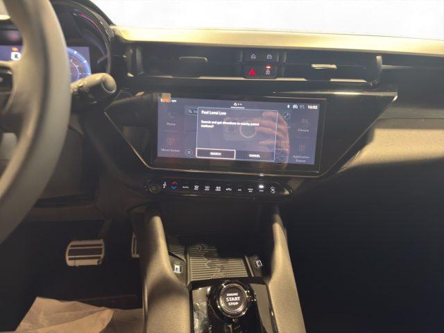 ALFA ROMEO Junior My25 Ibrida Q4