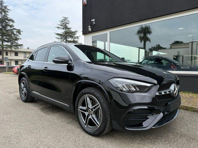 MERCEDES-BENZ GLA 200 d Automatic AMG Line Premium NAVI - LED - 19