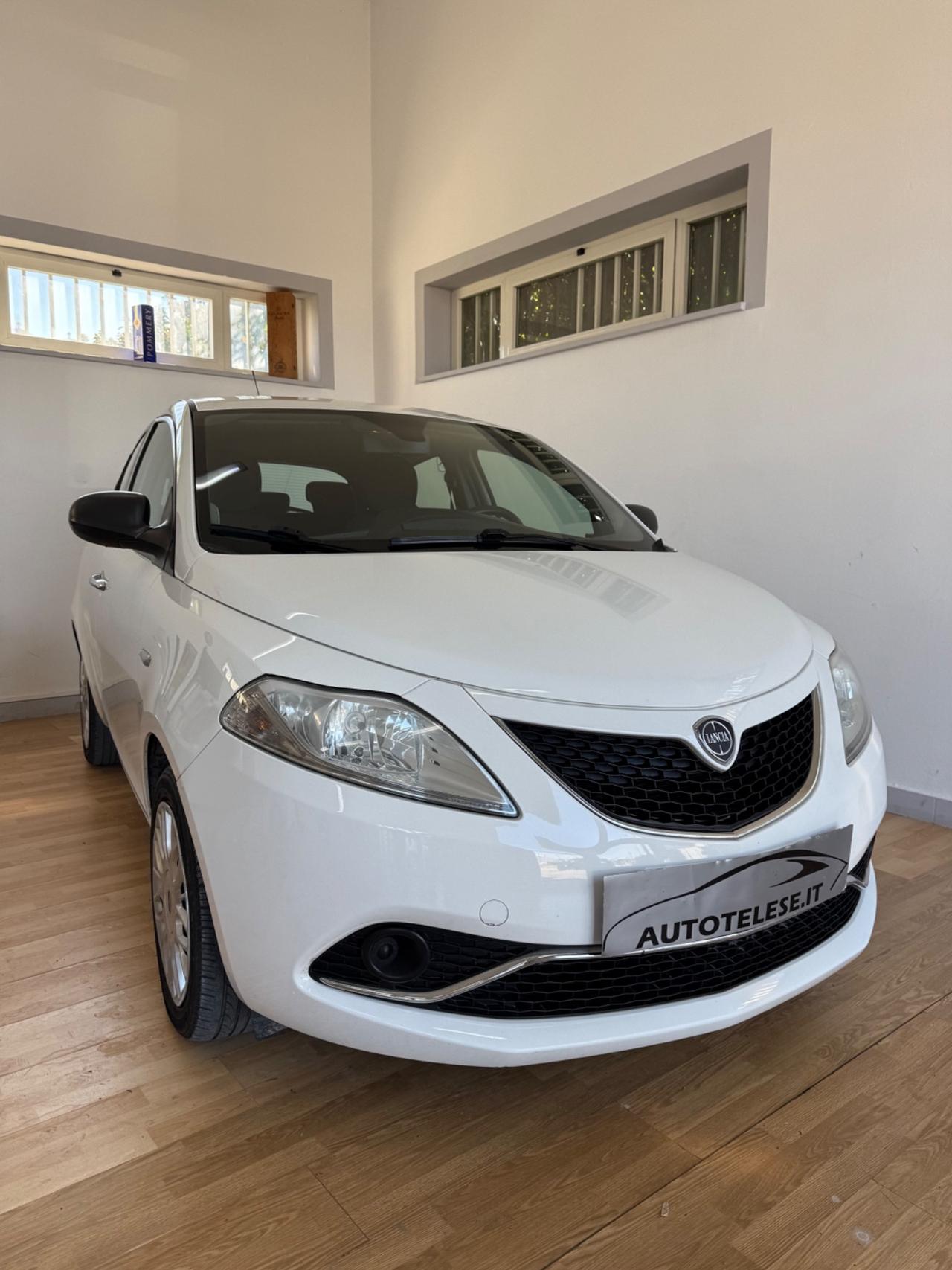 Lancia Ypsilon 1.2 69 CV 5 porte GPL Ecochic GOLD