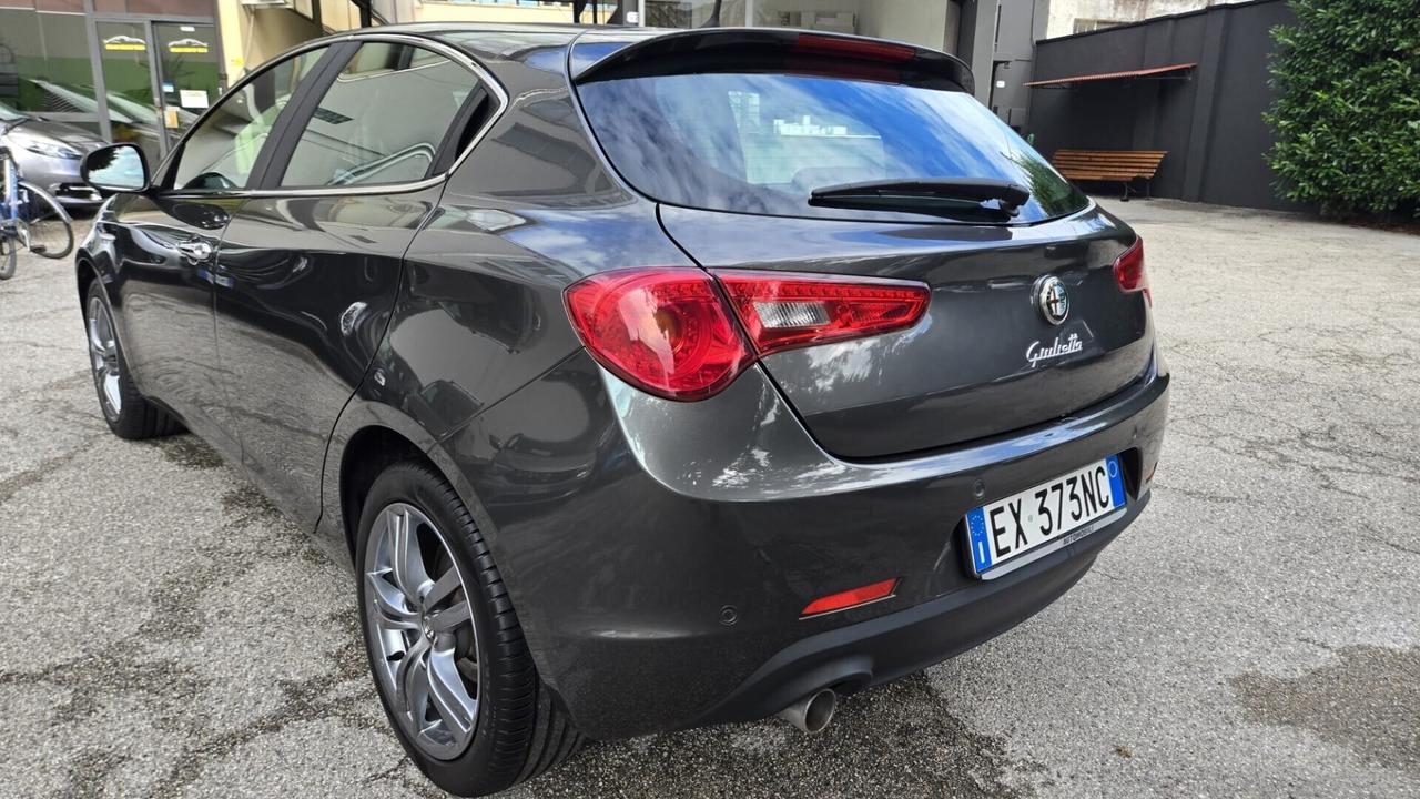 Alfa Romeo Giulietta 1.6 JTDm-2 105 CV Exclusive