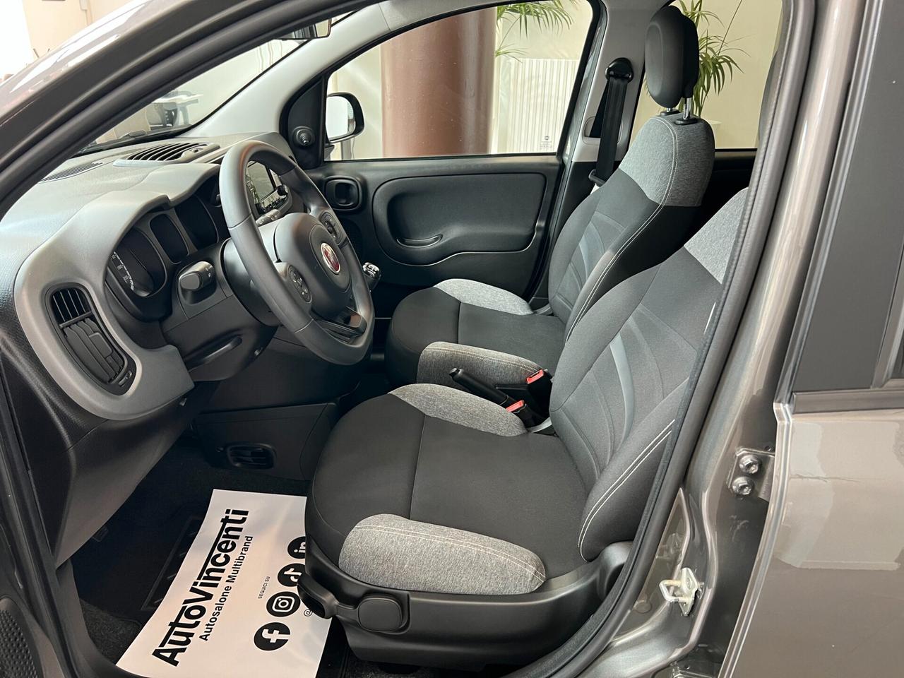 FIAT PANDA 1.0 70 CV HYBRID CITY LIFE €179/MESE
