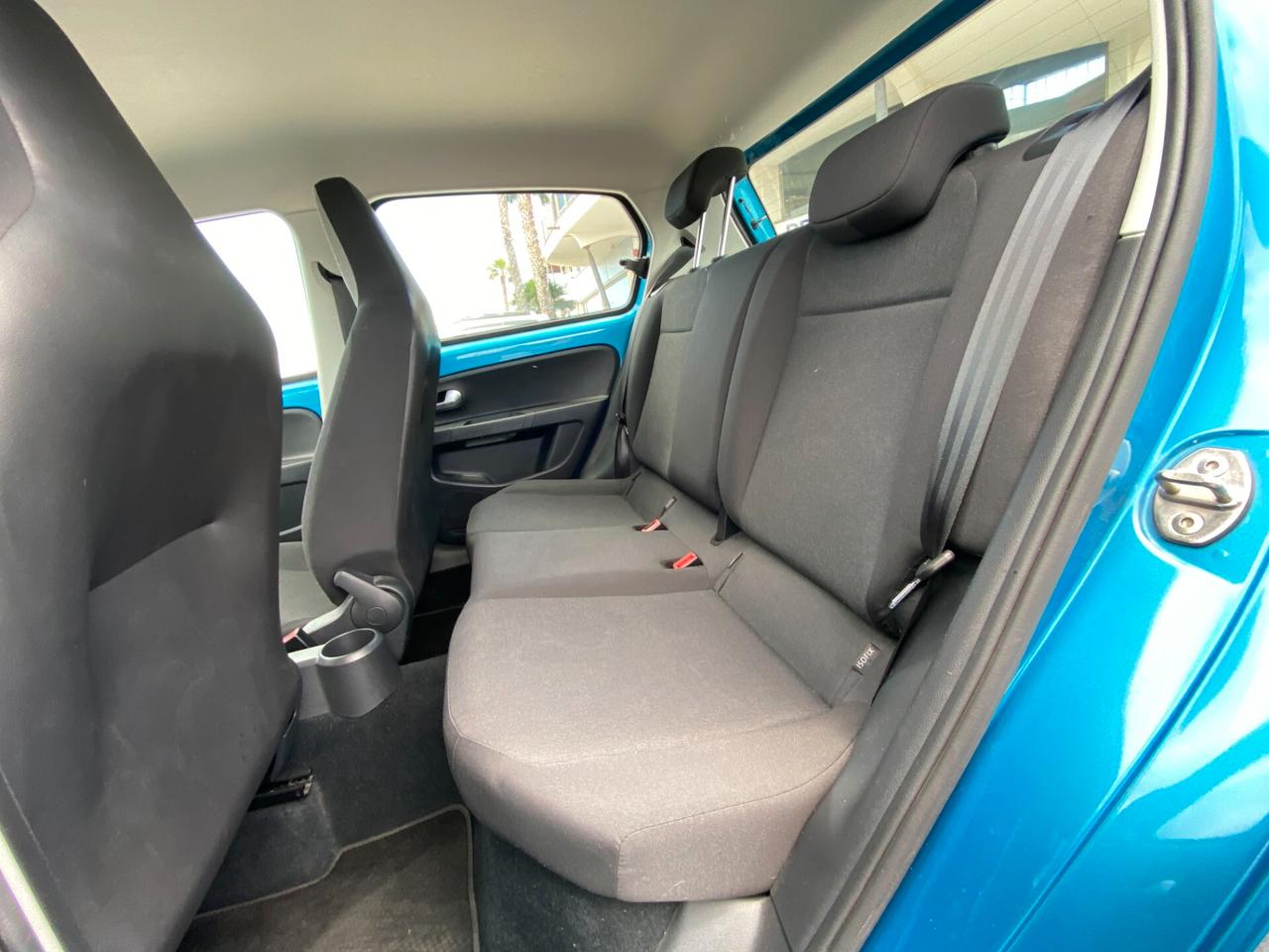 Volkswagen up! 1.0 75cv