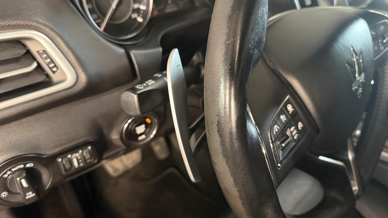 Maserati Ghibli 330 CV MHEV GT