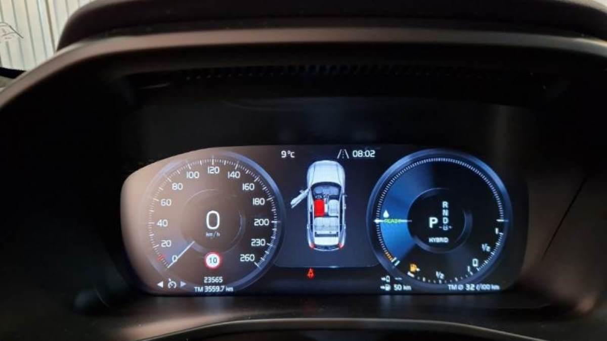 VOLVO Xc40 T4 Recharge Plug-In Hybrid Automatico Core N-1