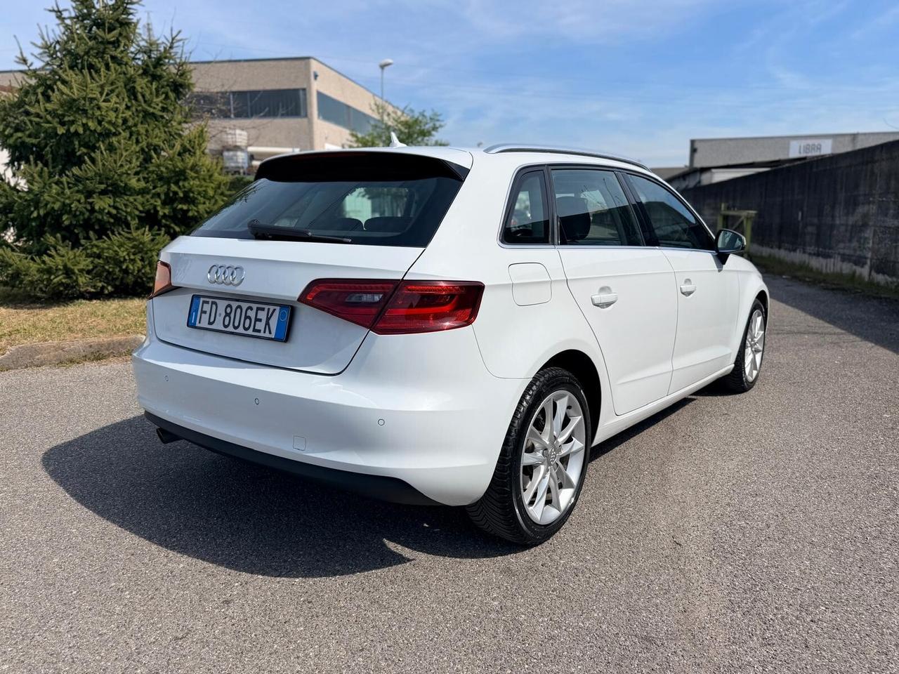 Audi A3 SPB 1.6 TDI clean diesel Ambition
