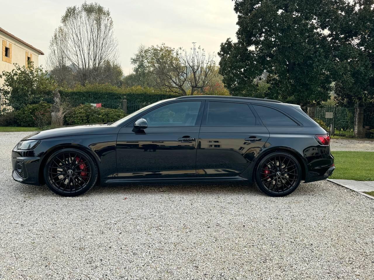 RS 4 Avant