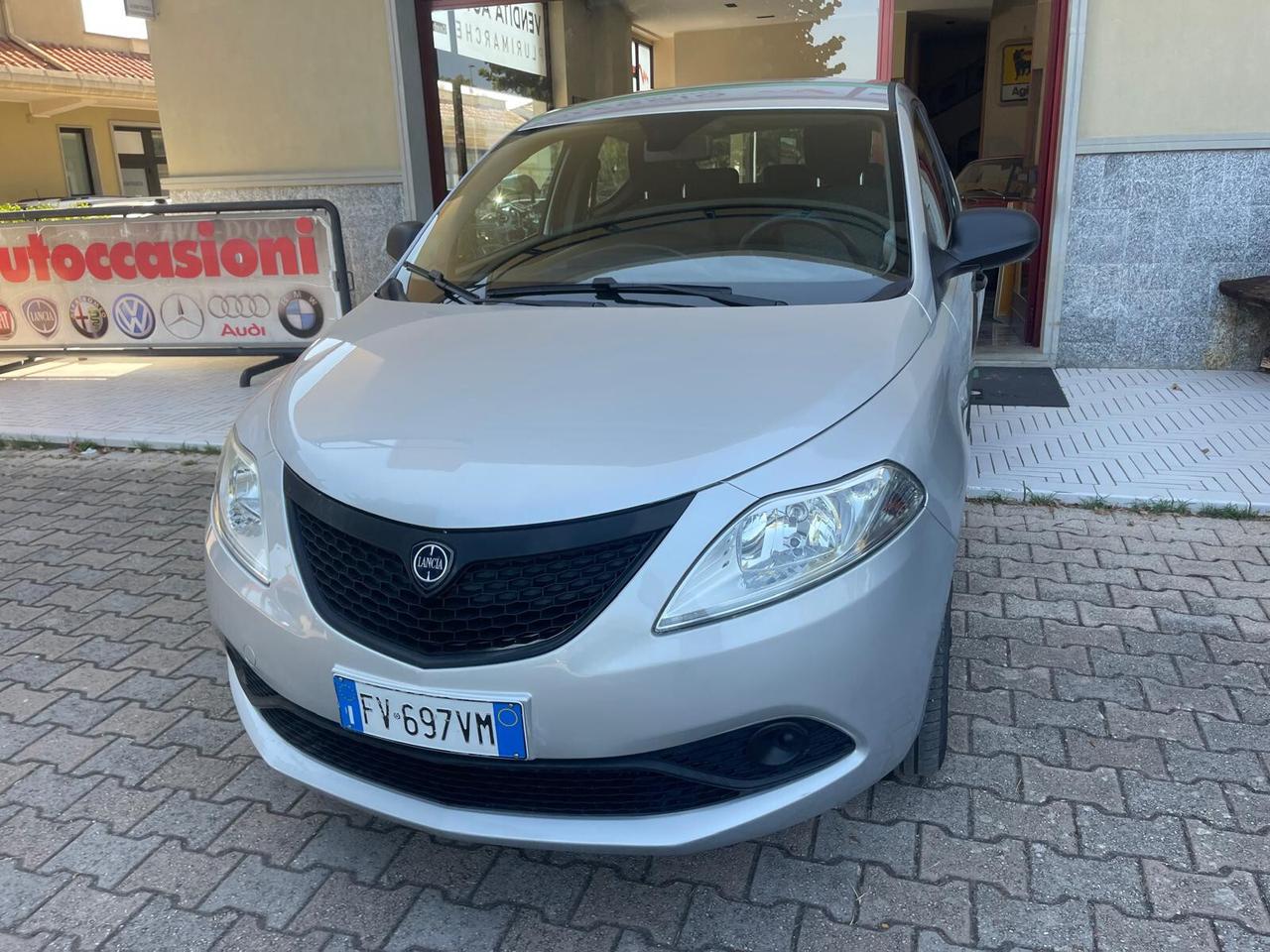 Lancia Ypsilon 1.2 69 CV 5 porte GPL Ecochic Elefantino Blu