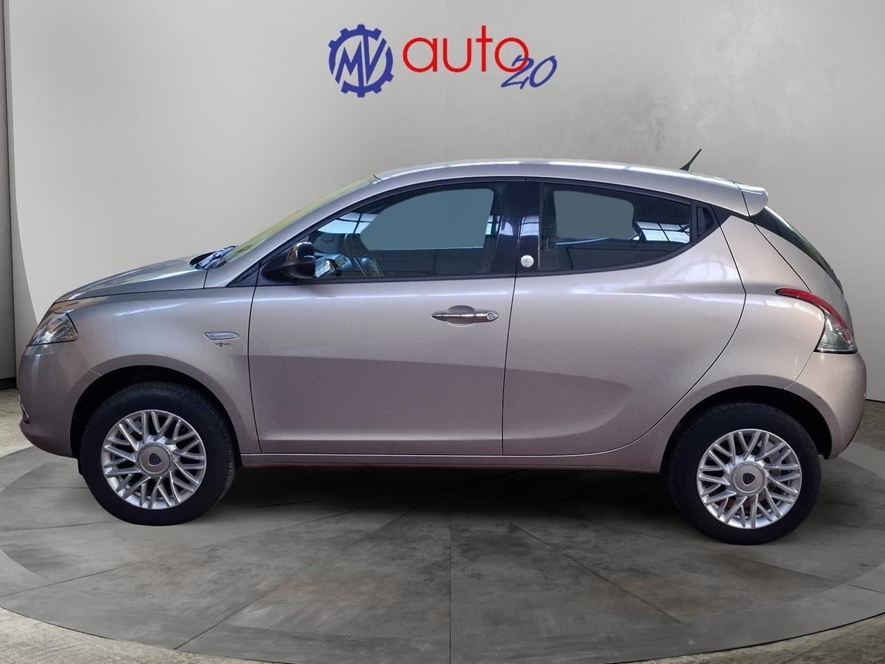 Lancia Ypsilon 0.9 TwinAir 85 CV 5 porte Metano Ecochic Gold