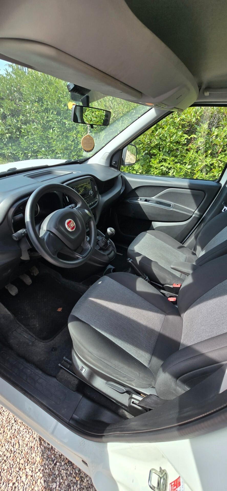 FIAT DOBLÒ PROFESSIONAL AUTOCARRO 5 POSTI