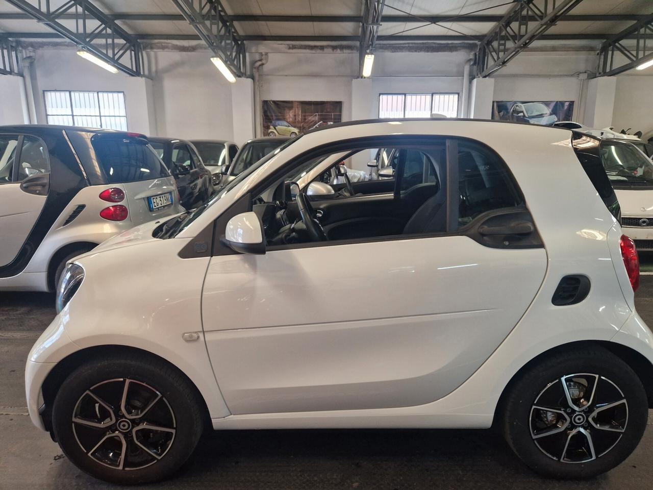 Smart ForTwo EQ full electric solo 32000km prezzo reale