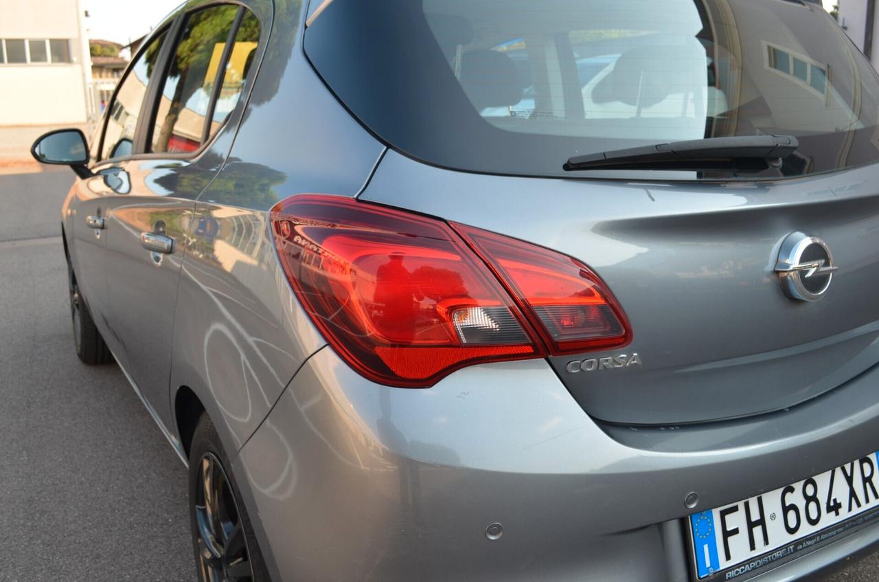 Opel Corsa 5p 1.2 benzina 69cv OK Neopatentati