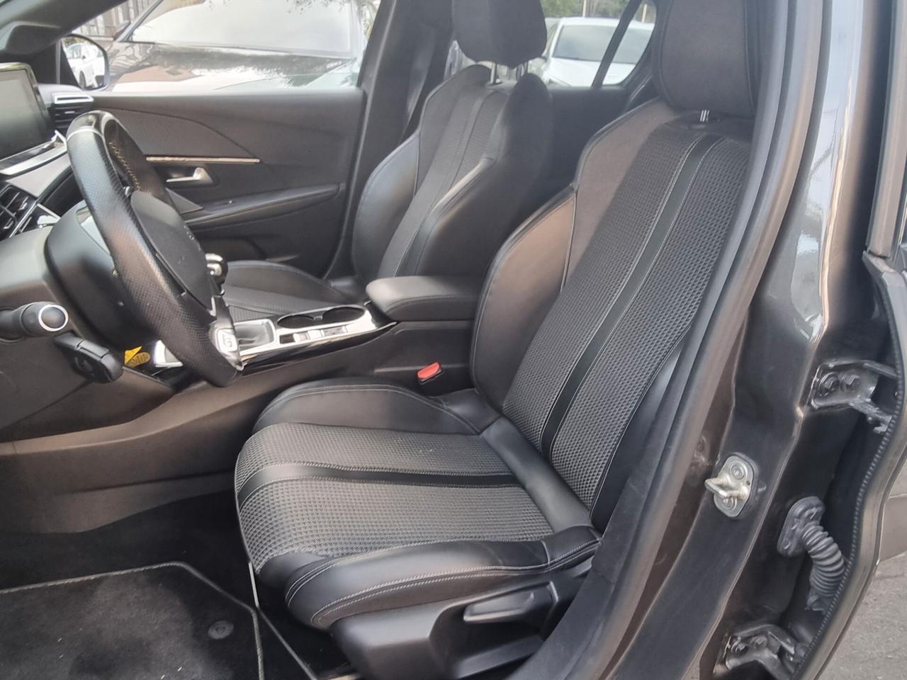 Peugeot 208 PureTech 100 Stop&Start 5 porte GT Line