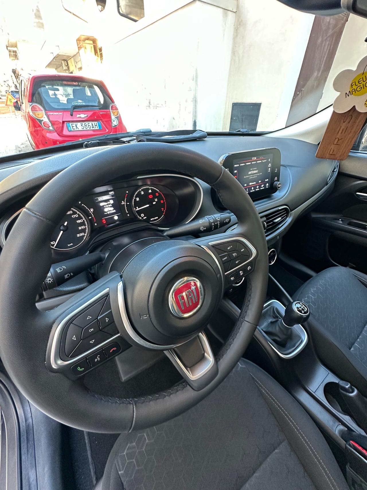 Fiat Tipo 1.3 Mjt S&S 5 porte Cross