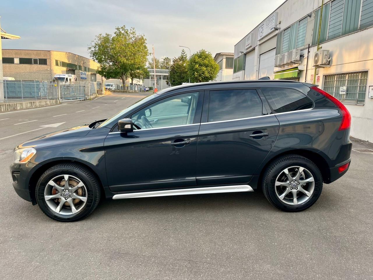Volvo XC60 2.4d 2010 165.000km 4x4 perfetta