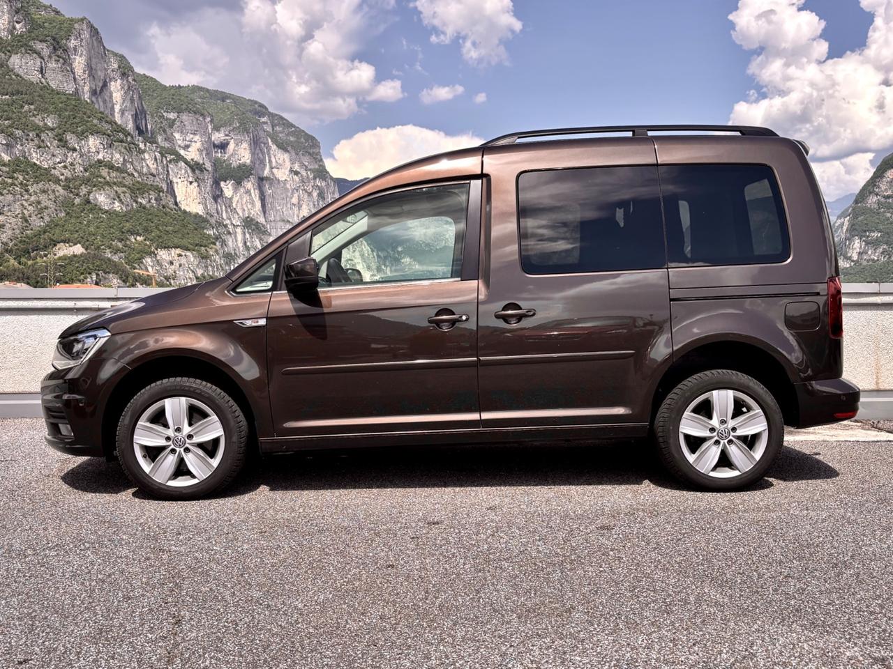 Volkswagen Caddy 2.0 TDI 122cv Comfortline 4Motion 6MT
