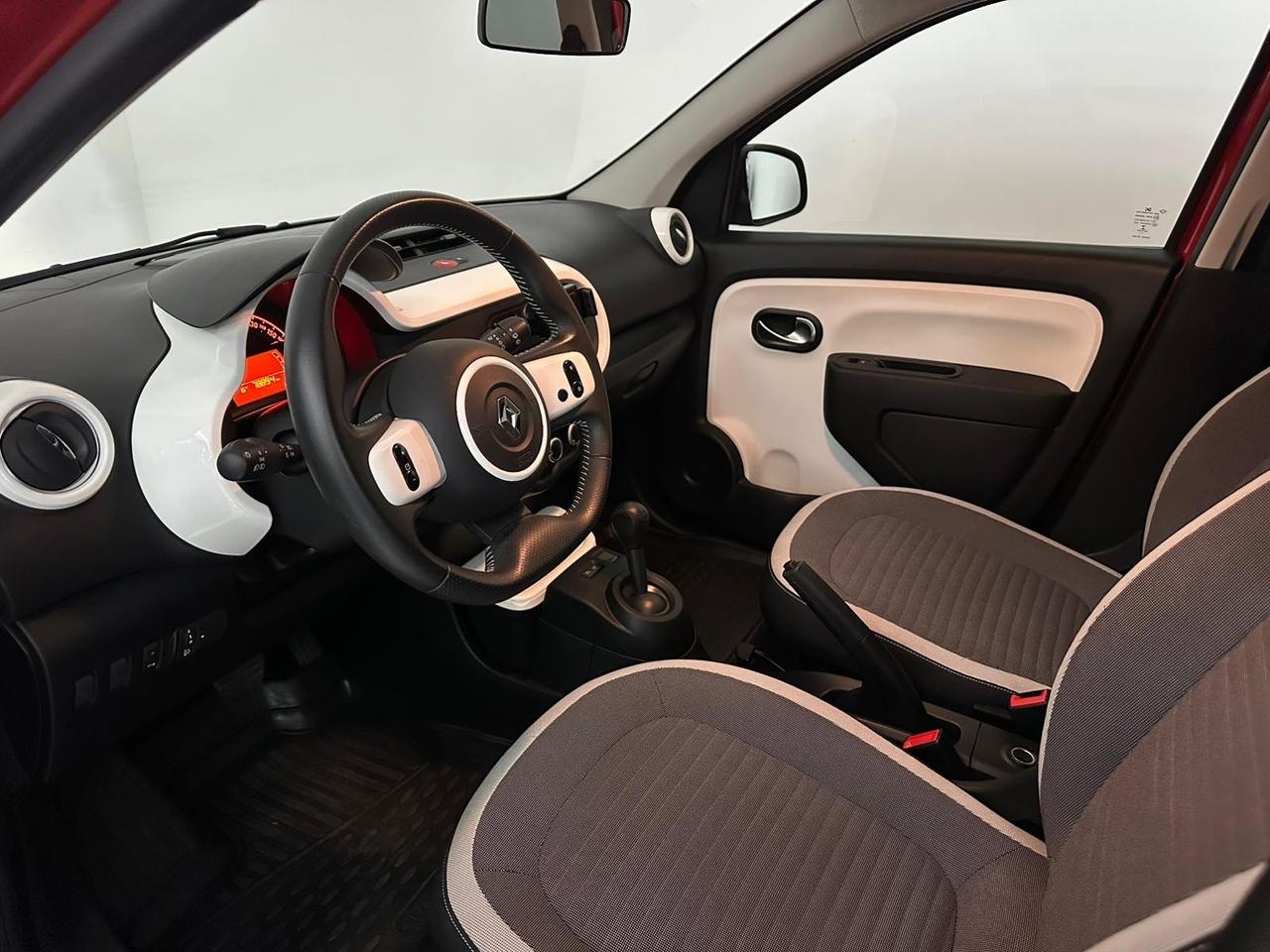 RENAULT TWINGO LIMITED AUTOMATICA