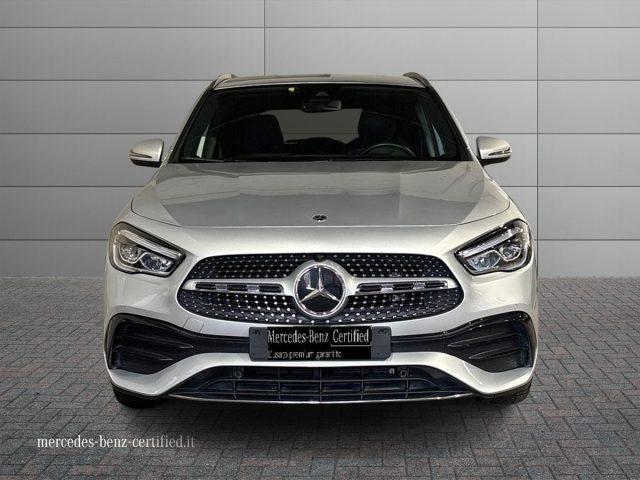MERCEDES-BENZ GLA 180 d Automatic Premium