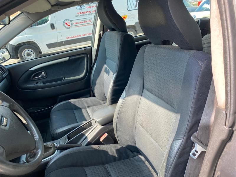 Volvo V40 1.9d 115cv