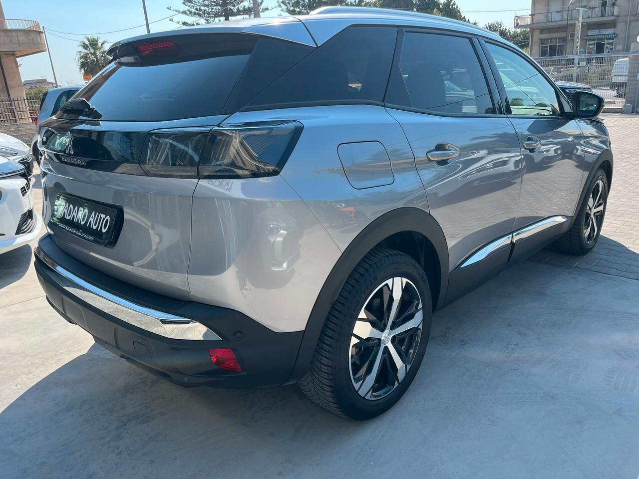 Peugeot 3008 BlueHDi 130 S&S EAT8 Allure