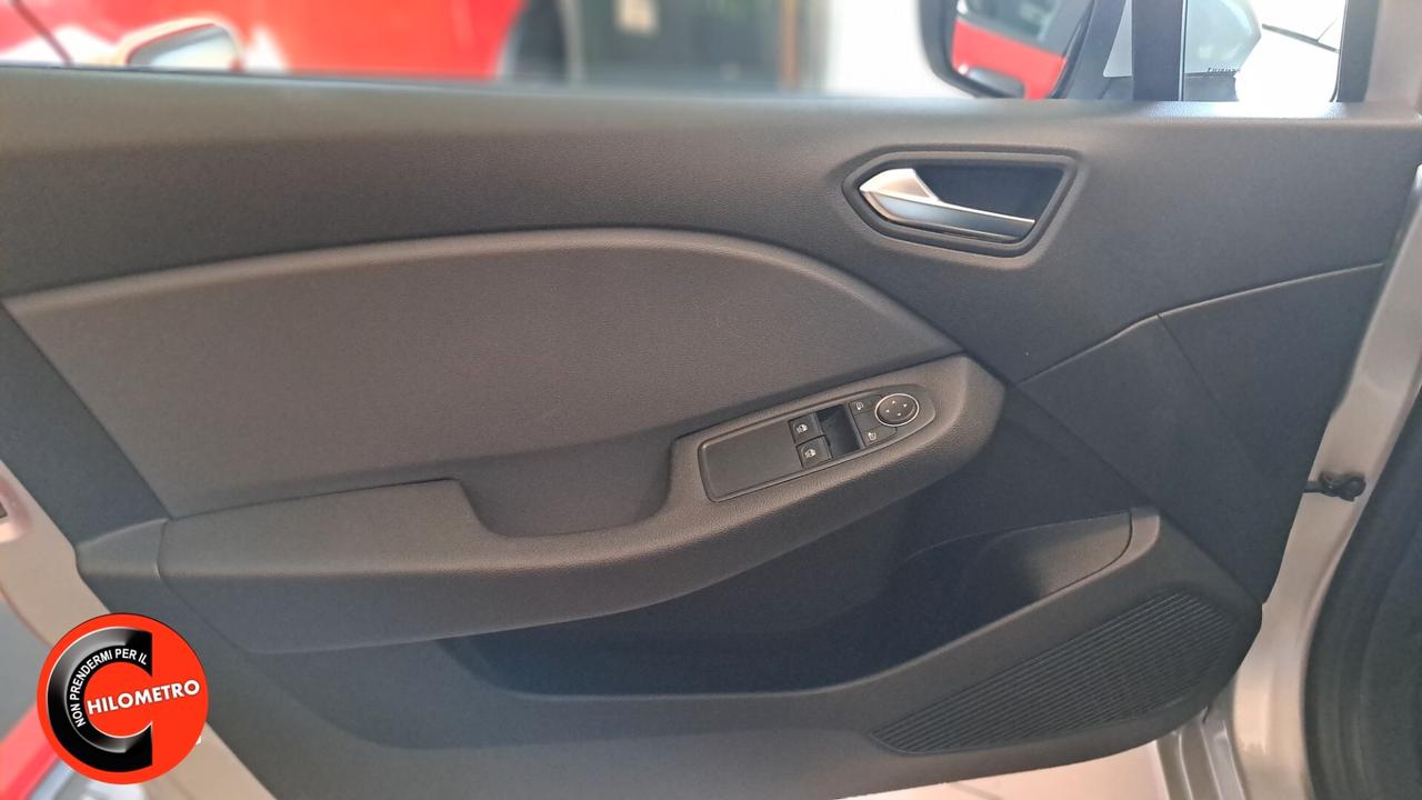Renault Clio TCe 100 CV 5 porte Intens