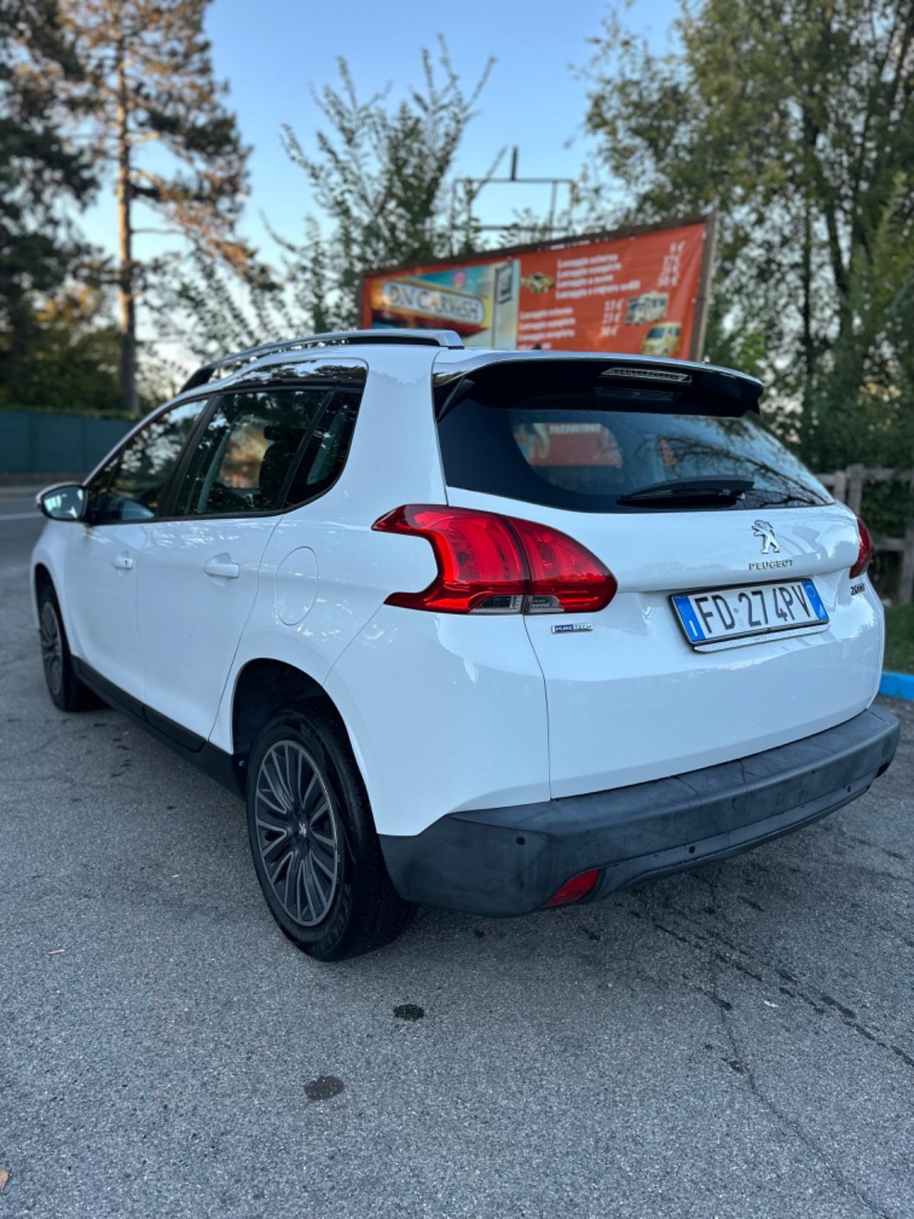 Peugeot 2008 BlueHDi 120 S&S Allure