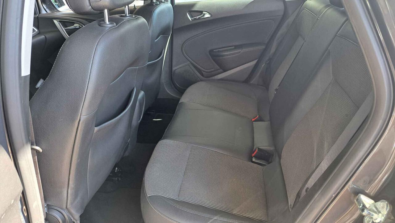 Opel Astra 1.4 Benzina 120CV Cosmo